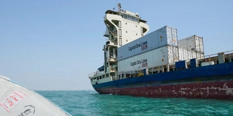 İran Togo bayraqlı neft tankerinə zərbə endirib
