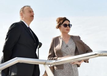 Prezident İlham Əliyev Anım Günü ilə əlaqədar Bakıdakı Zəfər parkında olub