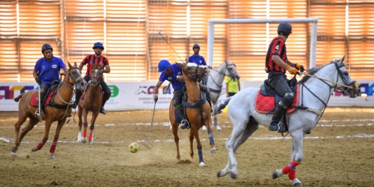 Peşəkar Çövkən Liqasınada XII turun oyunları keçirilib-FOTOLAR