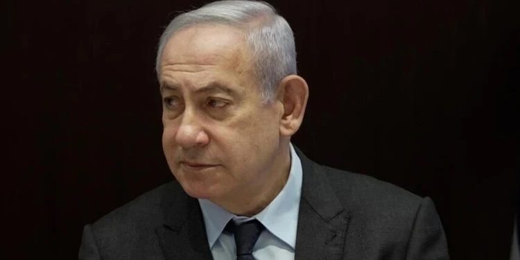 Netanyahu son sorğuda rəqibindən geri qalıb