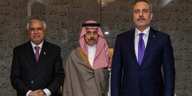Hakan Fidan Məkkə sazişi üzrə toplantıda iştirak edib