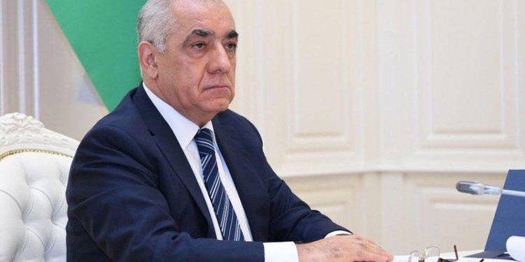 Əli Əsədov iclas keçirir