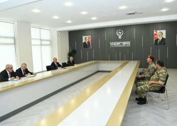 “Azərişıq” ASC-nin sədri Vüqar Əhmədov Ağdamda vətəndaşları qəbul edib