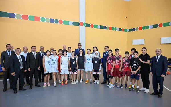 “Puta” idman zalı və minifutbol meydançasının açılışı olub