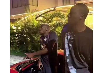 Osimhen 1,2 milyonluq “ferrari”si ilə diqqət çəkdi – VİDEO