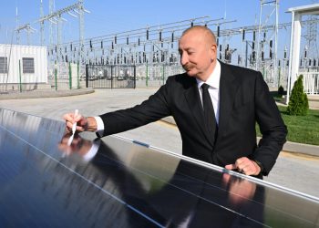 Prezident İlham Əliyevin “Qobustan” Günəş Elektrik Stansiyasının açılışından maraqlı görüntüləri – VİDEO