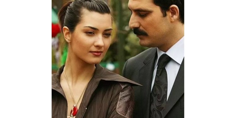 “İhlamurlar Altında”nın ulduzu illər sonra xanımı ilə görüntüləndi - VİDEO