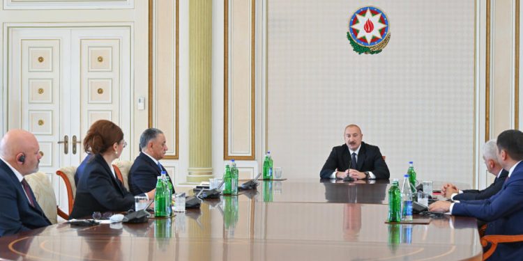Azərbaycan Prezidenti: TDT çərçivəsində gənclər təşkilatlarımızın qarşılıqlı fəaliyyətinə daha çox diqqət yetirməliyik