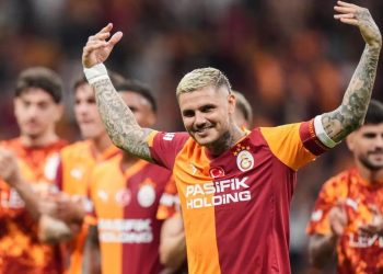 İkardi futbolla vidalaşdı