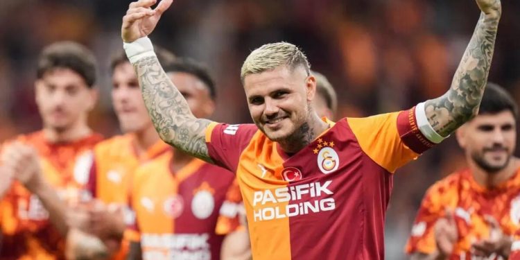 İkardi futbolla vidalaşdı