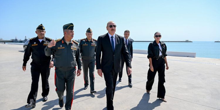 Prezident İlham Əliyev və Birinci xanım Mehriban Əliyeva Hərbi Dəniz Qüvvələrində olublar -VIDEO-FOTOLAR