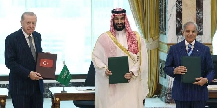 Pakistan “Məkkə İttifaqı”nın genişlənməsinə münasibət bildirib
