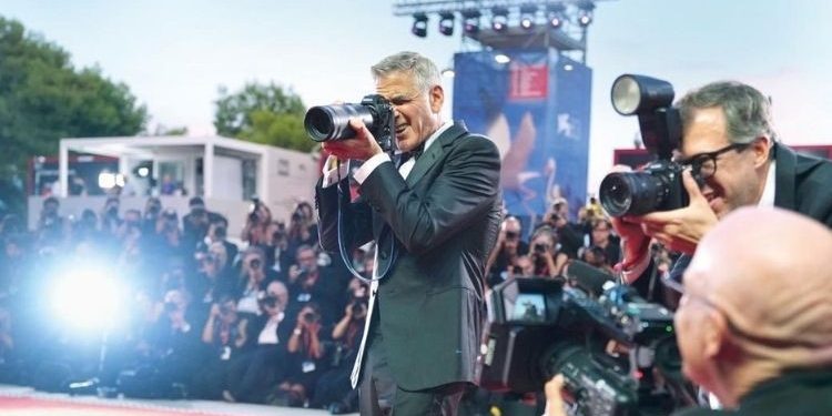 Corc Kluni mükafatını fotoqrafa verdi