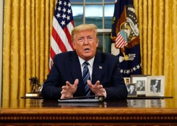 Tramp: İran iqtisadiyyatı çökür