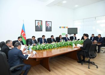 Fərid Qayıbov Xaçmaz və Şabran rayon sakinlərini qəbul edib