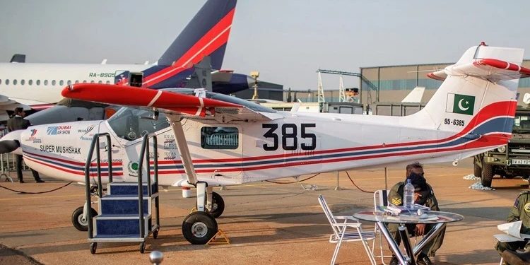 Pakistanda təlim təyyarəsi qəzaya uğradı: İki pilot öldü