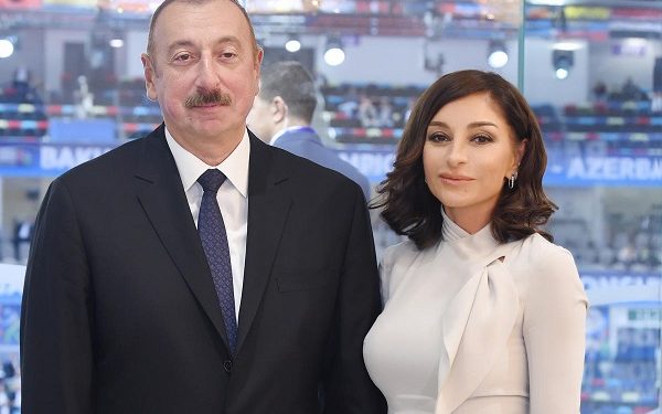 Prezident İlham Əliyev FIFA U-15 dünya çempionatının və festivalının açılış mərasimini izləyib