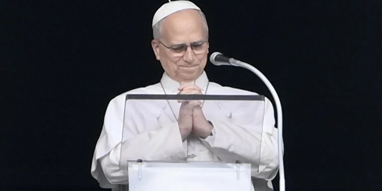 Papa XIV Leo ağciyər əməliyyatından sonra ilk dəfə görüntülənib
