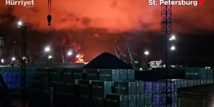 Ukrayna Rusiyanın Sankt-Peterburq şəhərindəki limana hücum edib