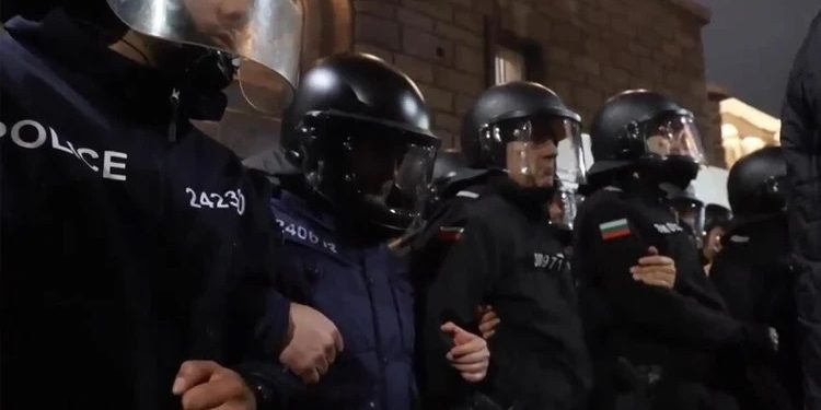 Bolqarıstanda dövlət qurumlarına silsilə bomba xəbərdarlıqları