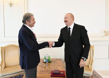 Prezident İlham Əliyev Fərhad Xəlilova “İstiqlal” ordenini təqdim edib – FOTOLAR