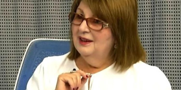 Ofeliya Sənani xəstəxanaya yerləşdirildi