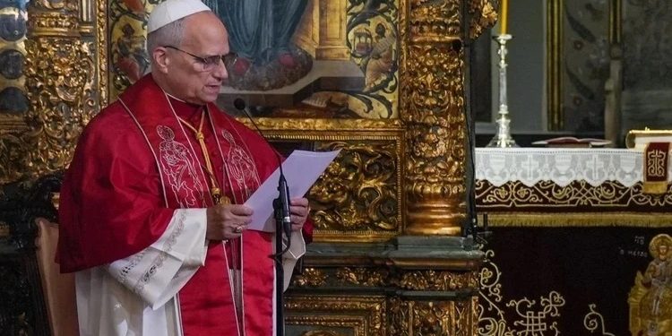 Roma Papası XIV Leo ağciyərindən əməliyyat olunacaq