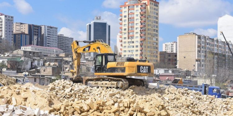 Bakının bu rayonunda 30 bina söküləcək