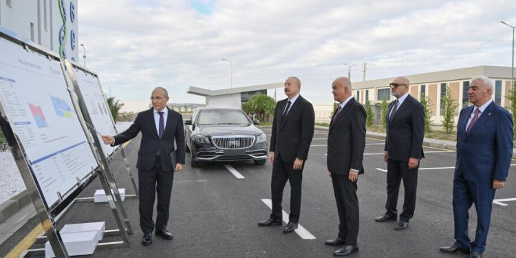 Prezident İlham Əliyev Pirallahı Sənaye Parkında dərman istehsalı müəssisəsinin açılışında iştirak edib - FOTOLAR
