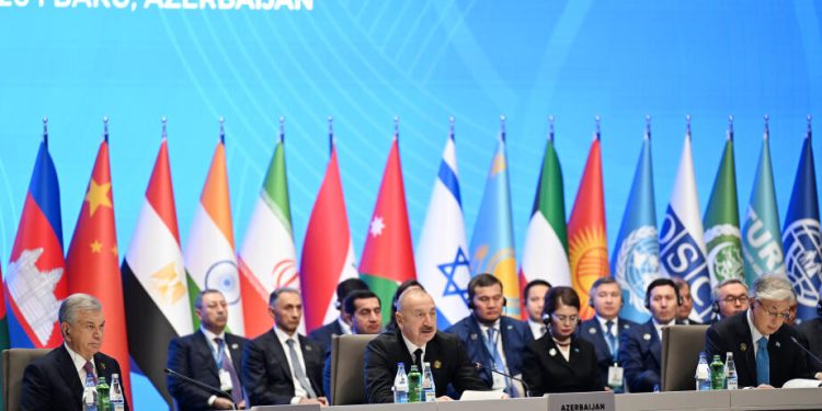 Prezident İlham Əliyev AQEM-in Zirvə Toplantısında torpaqlarımızın işğaldan azad edilməsi məsələsinə toxunub