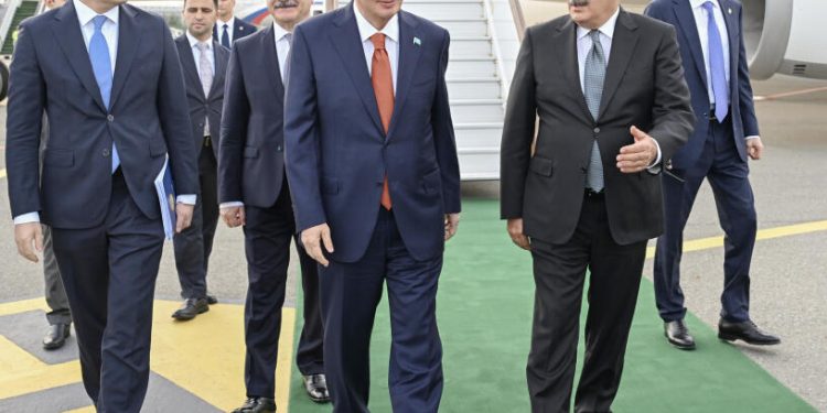 Qazaxıstan Prezidentinin Azərbaycana səfəri başlayıb