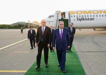 Tacikistan Prezidenti Azərbaycana səfərə gəlib