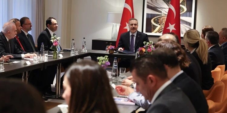 Hakan Fidan Brüsseldə iş adamları ilə görüşüb