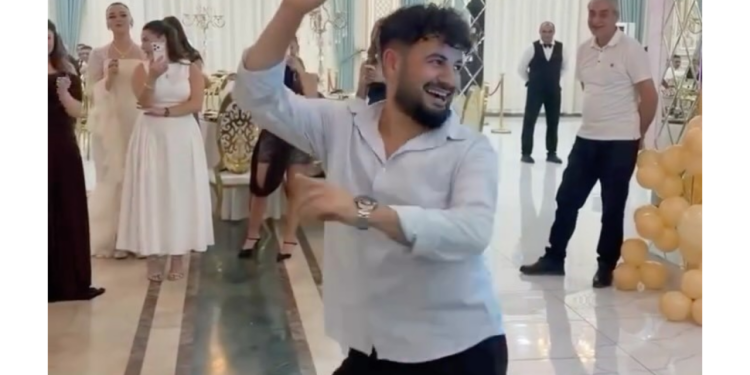 Azərbaycanlı bloqerin bu videosu bir günə 20 milyon izləndi - 1 milyon "like"