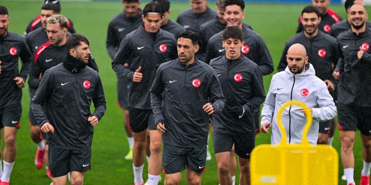 Türkiyə millisinə 2 futbolçu cəlb olundu